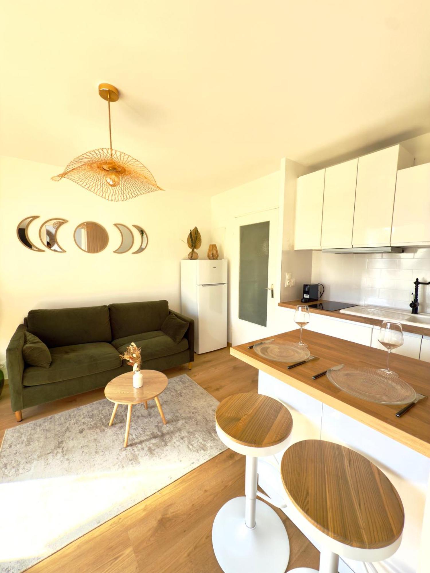 Appartement Cosy 1 Chambre Pour 2 Pers - Renove - Terrasse - Parking Dinard Bagian luar foto